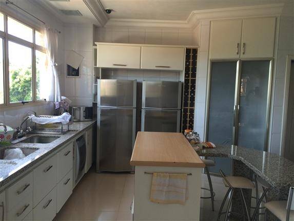 Apartamento, 3 quartos, 296 m² - Foto 2