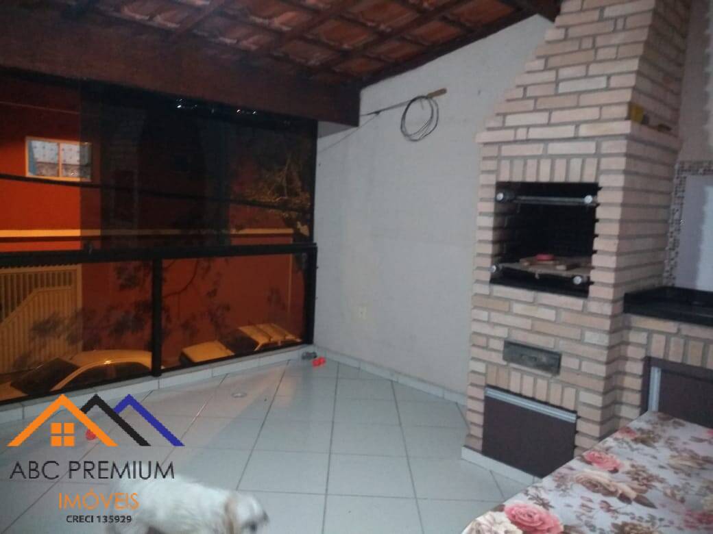 Sobrado à venda com 3 quartos, 189m² - Foto 1
